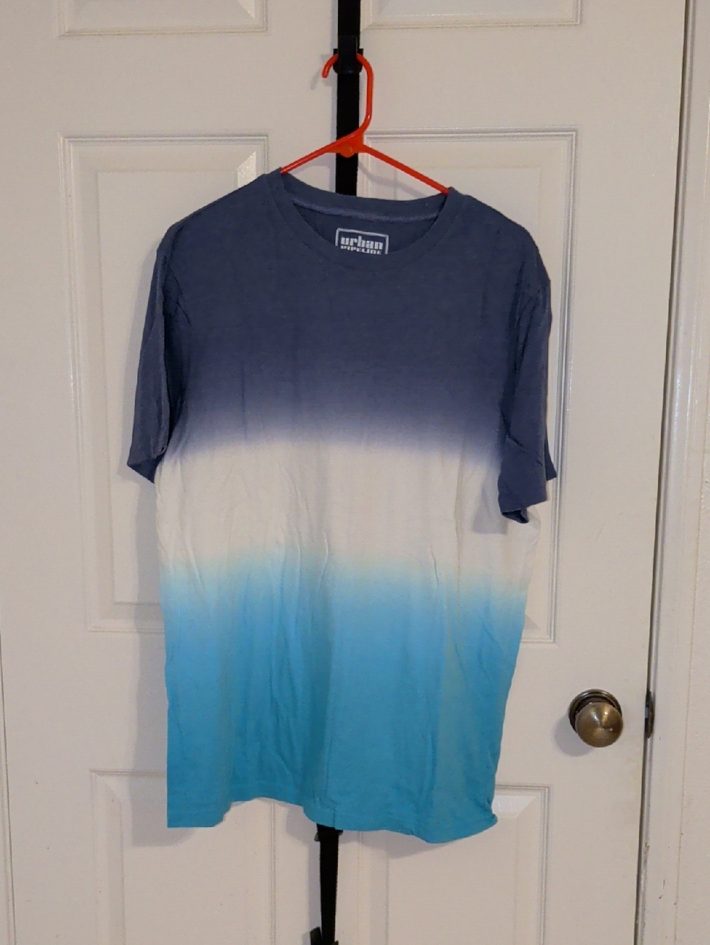 urban pipeline Ombre Tee in Navy, White and Aqua Blue
